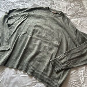 GRAY H&M CREWNECK SWEATER